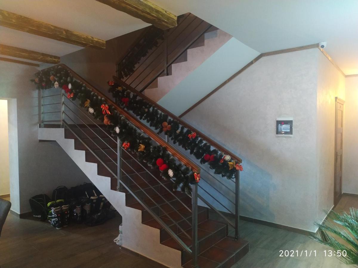 Князів Двір Hotel Bukovel Ngoại thất bức ảnh