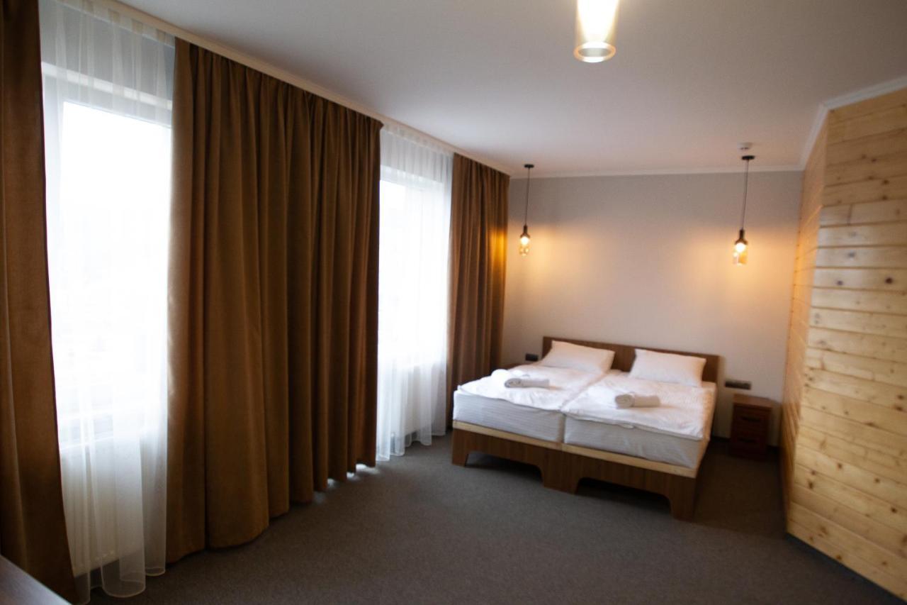 Князів Двір Hotel Bukovel Ngoại thất bức ảnh