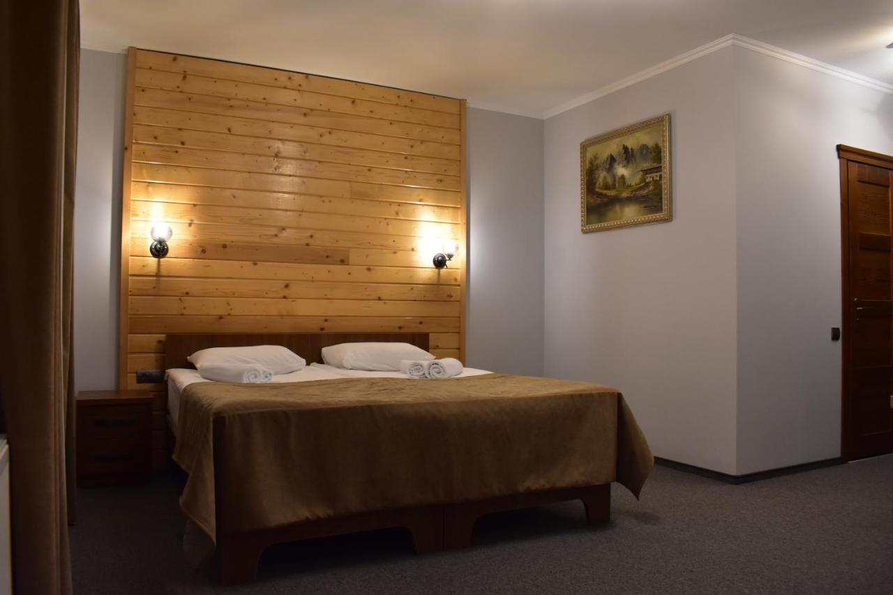 Князів Двір Hotel Bukovel Ngoại thất bức ảnh
