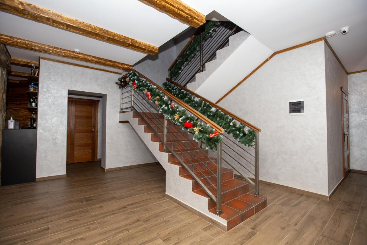 Князів Двір Hotel Bukovel Ngoại thất bức ảnh