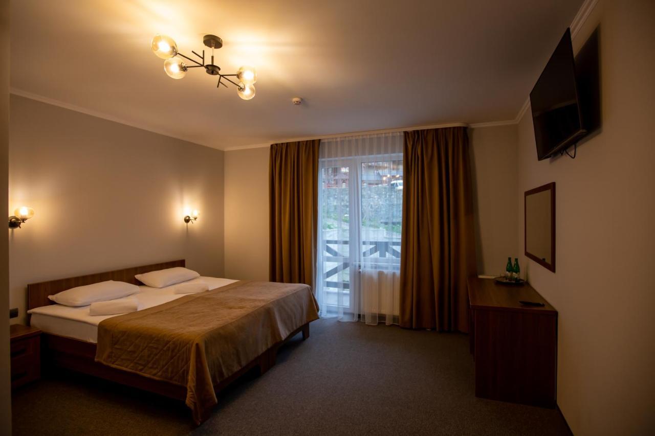 Князів Двір Hotel Bukovel Ngoại thất bức ảnh
