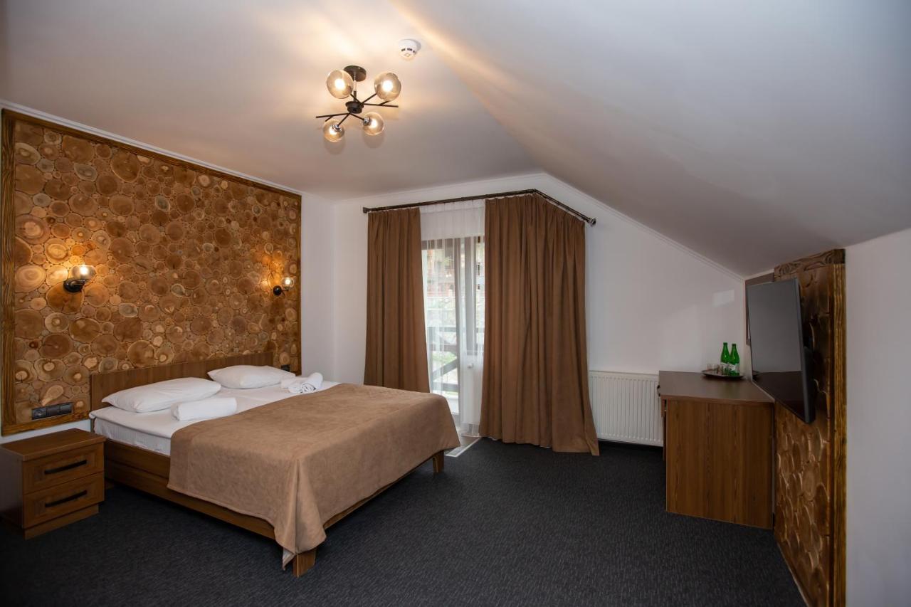 Князів Двір Hotel Bukovel Ngoại thất bức ảnh