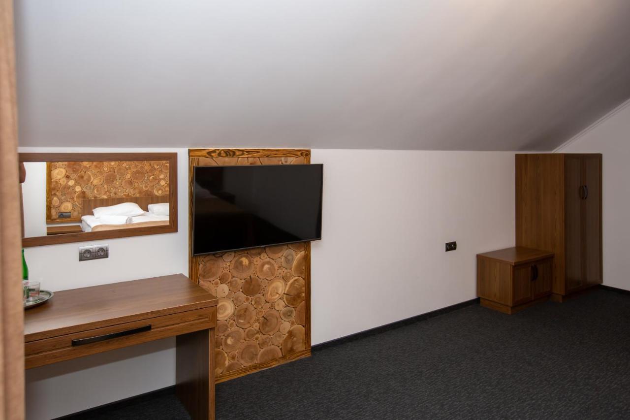 Князів Двір Hotel Bukovel Ngoại thất bức ảnh