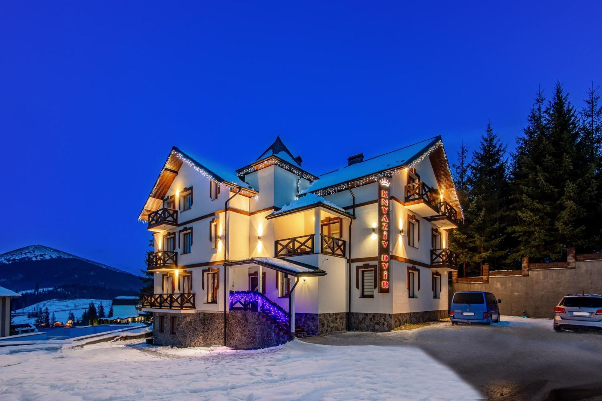 Князів Двір Hotel Bukovel Ngoại thất bức ảnh